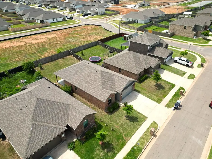 2025 Scarlet Circle, El Reno, OK 73036 - #3