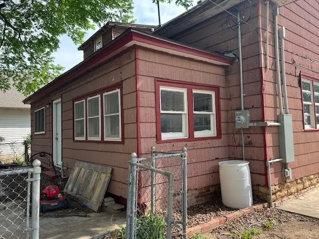 225 S Hill, Hobart, OK 73651 - #3