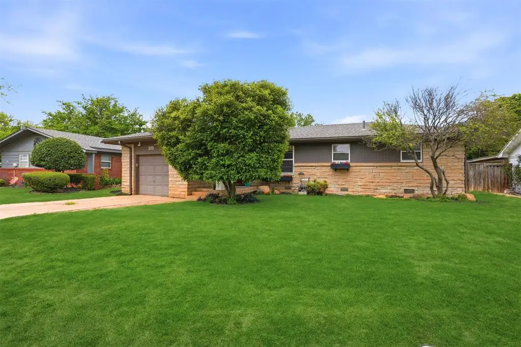 319 Cameron Drive, Altus, OK 73521 - #1