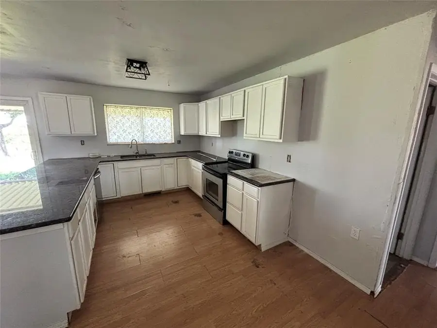 16056 S Watertower Road, Binger, OK 73009 - #2