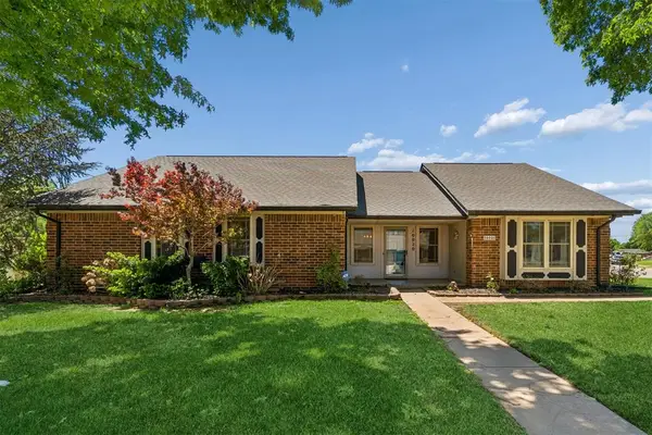 10020 Leeds Drive, Yukon, OK 73099