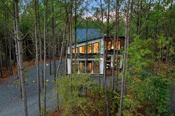 165 Bear Cedar Trail, Broken Bow, OK 74728
