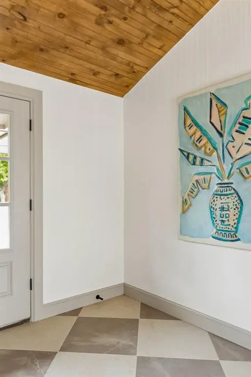 1114 W Wilshire Boulevard, Nichols Hills, OK 73116 - #3