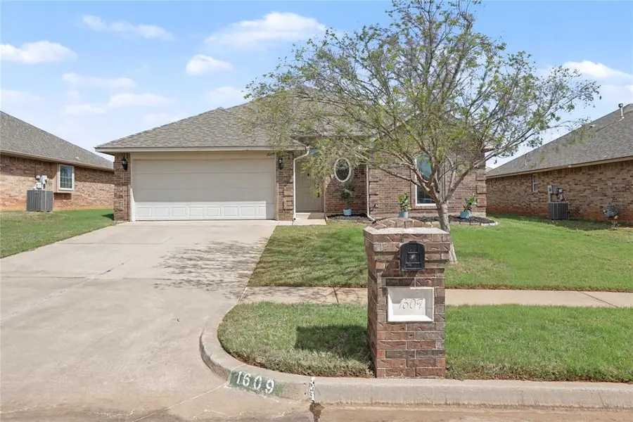 1609 Chambers Street, Norman, OK 73071 - #2