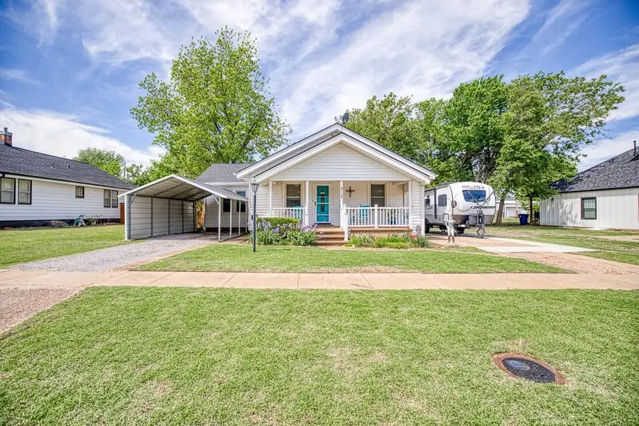 918 S 7th Street, Kingfisher, OK 73750 - #3