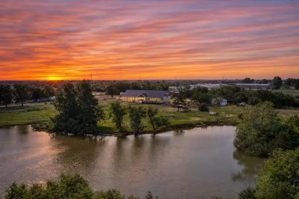 4124 E Horseshoe Lane, Moore, OK 73160