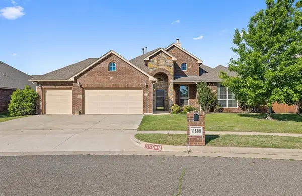 11809 Charleston Way, Yukon, OK 73099