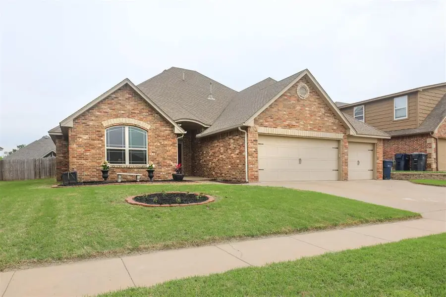 2712 Busheywood Drive, Yukon, OK 73099 - #2