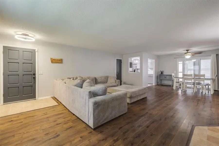 11325 N May Avenue #D, Oklahoma City Southwest, OK 73120 - #3