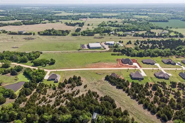 9452 Regado Court, Guthrie, OK 73044