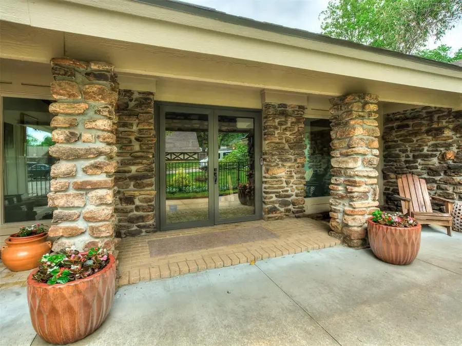 6652 S Jamestown Place, Tulsa, OK 74136 - #2