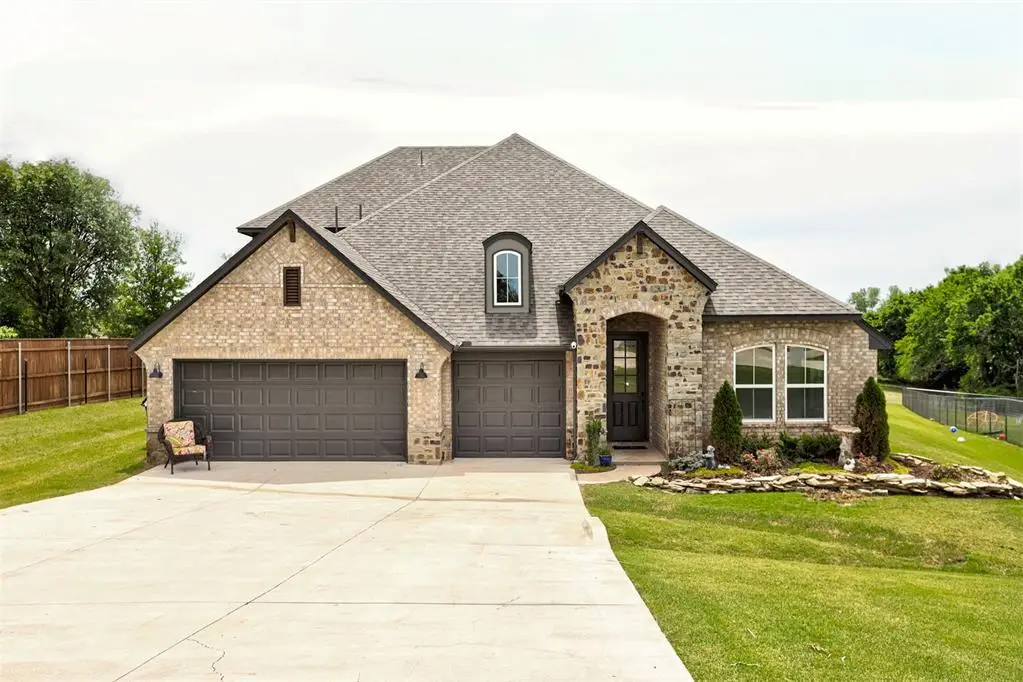 13501 Hickory Way, Edmond, OK 73025 - #1