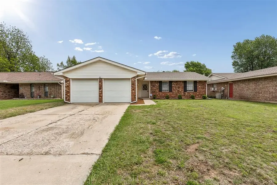 811 Garden Grove Road, Yukon, OK 73099 - #2