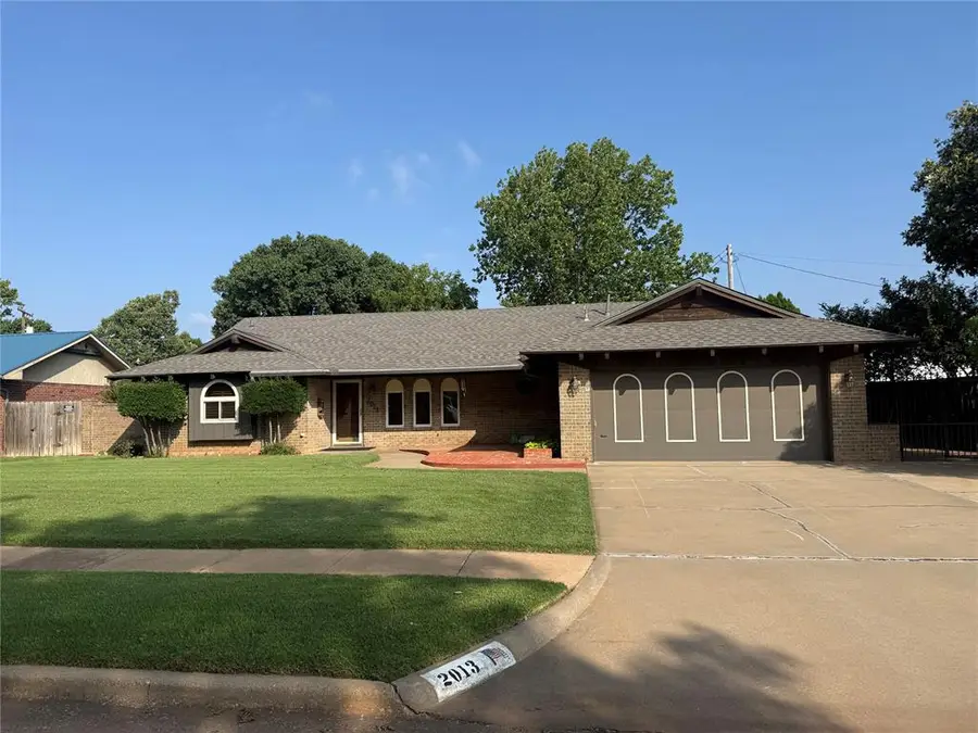 2013 N Mockingbird Lane, Altus, OK 73521 - #2