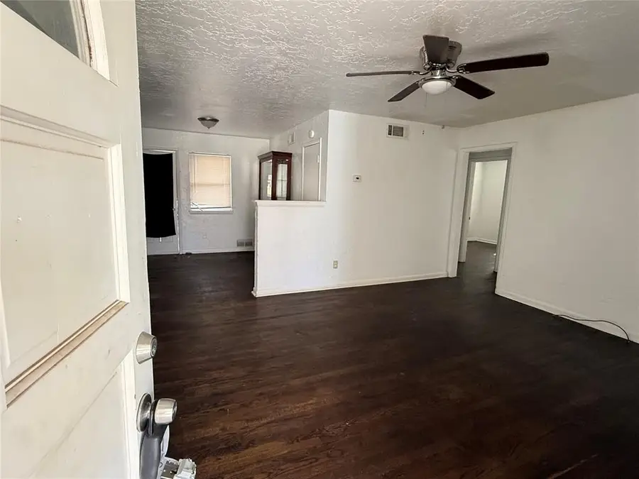 3008 N Vermont Avenue, Oklahoma City, OK 73107 - #3