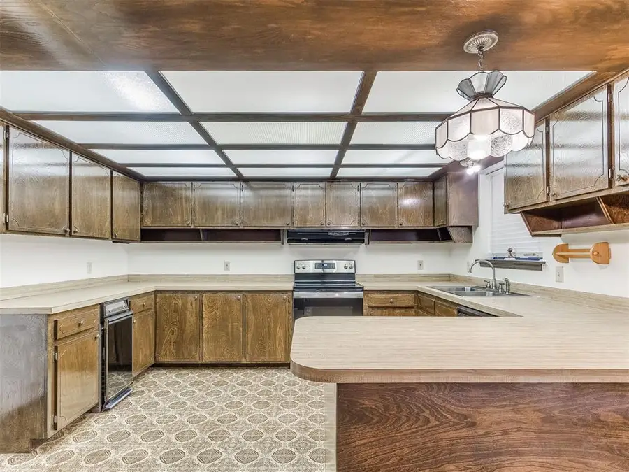 954 S Sara Road, Blanchard, OK 73010 - #3