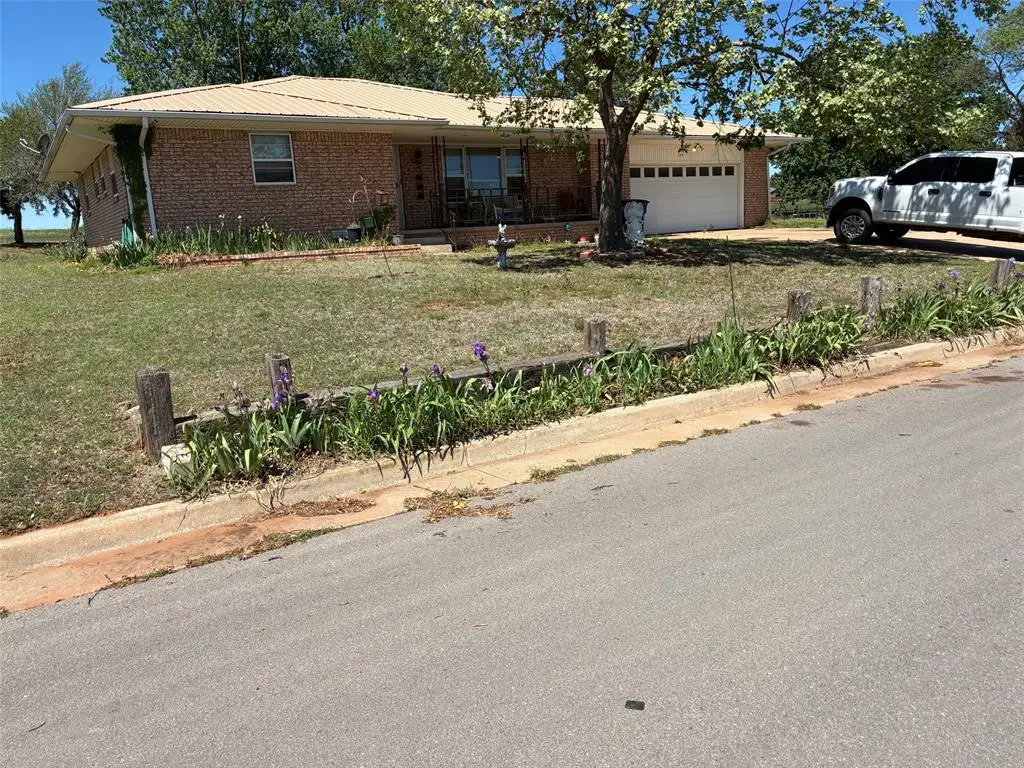 305 N Armor Street, Canton, OK 73724 - #1