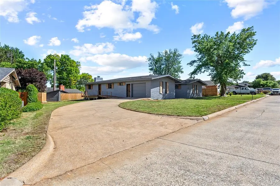 1220 N Kansas Street, Weatherford, OK 73096 - #2