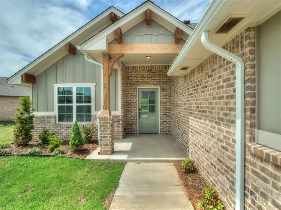 12509 Dolche Vita Drive, Yukon, OK 73099 - #3