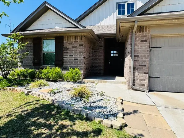 8901 Poppey Place, Yukon, OK 73099