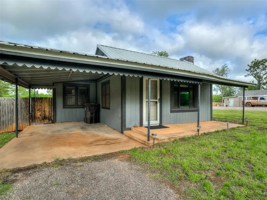 403 Fir Street, Wellston, OK 74881 - #3