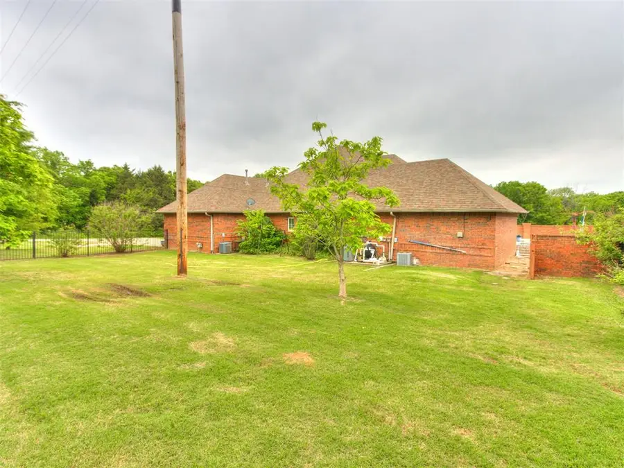 1005 W Jefferson Street, Tecumseh, OK 74873 - #2