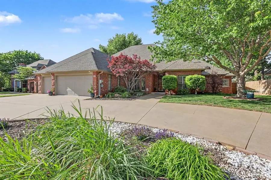 2417 Ashecroft Circle, Edmond, OK 73034 - #2
