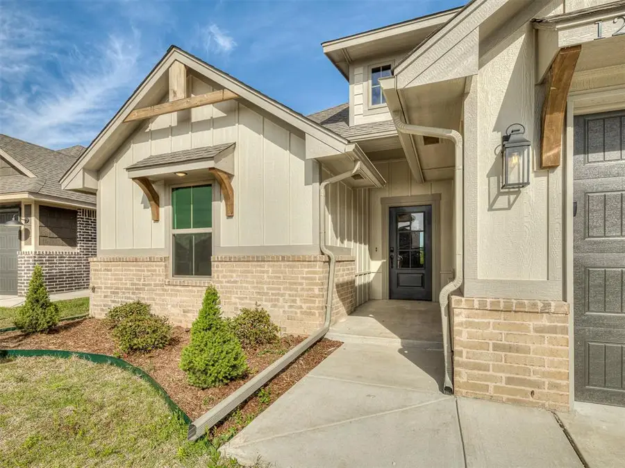 12417 Dolche Vita Drive, Yukon, OK 73099 - #3