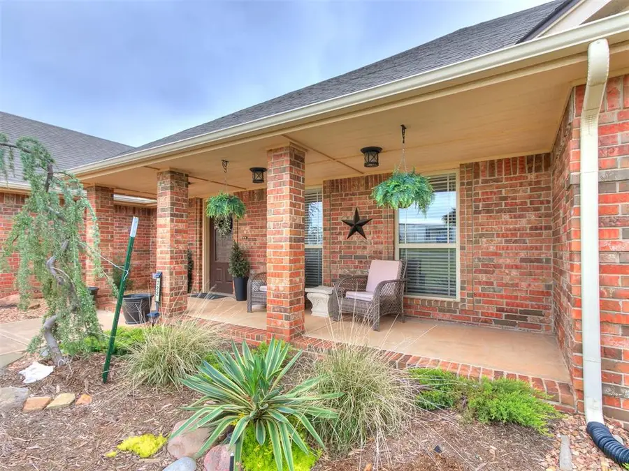 722 County Road 1350, Chickasha, OK 73018 - #2