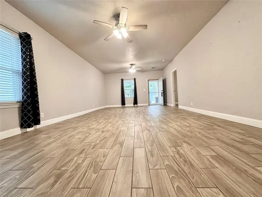 612 N Hobson Avenue, Shawnee, OK 74801 - #3