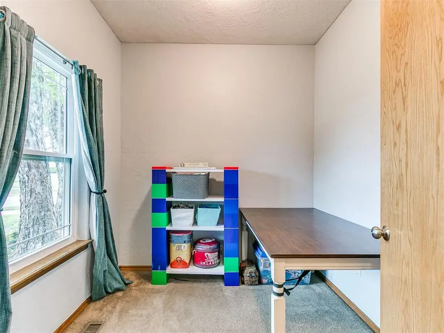 2525 Weymouth Way, Norman, OK 73071 - #3