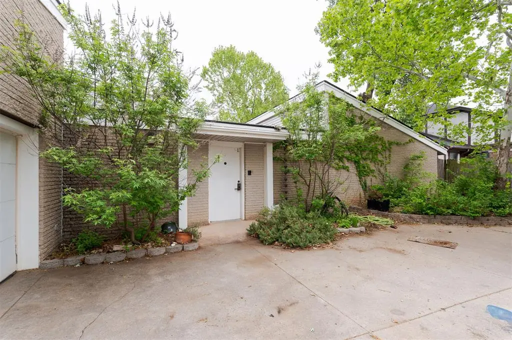 7000 Lakepointe Drive, Oklahoma City, OK 73116 - #1