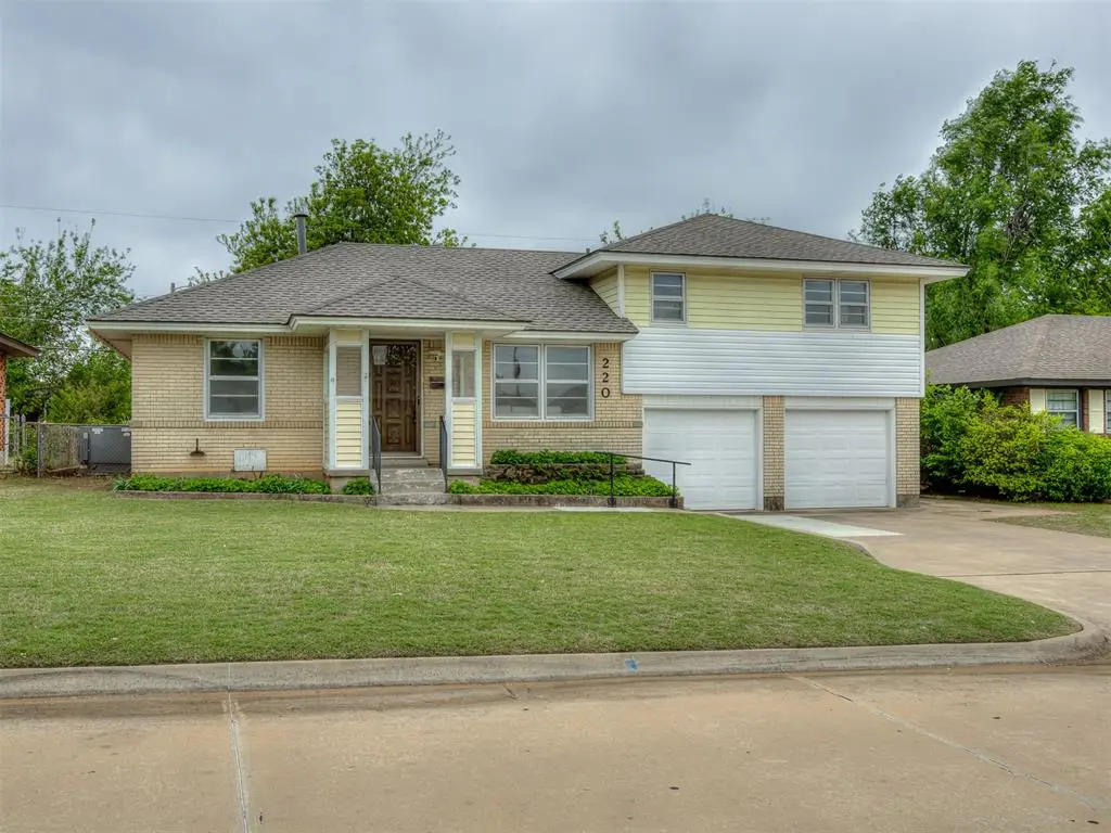 220 W Glenhaven Drive, Midwest City, OK 73110 - #1