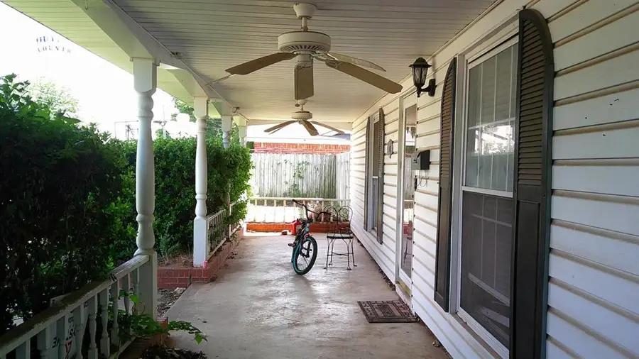 801 S 7th Streets, Marlow, OK 73055 - #3