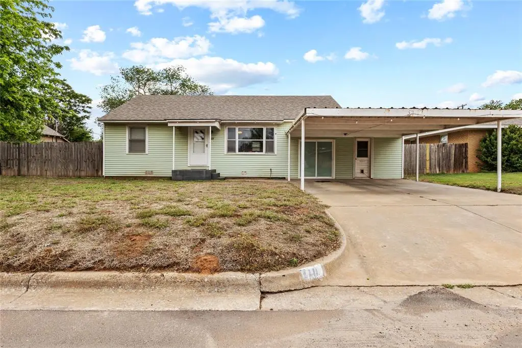 419 N Kansas Street, Weatherford, OK 73096 - #1