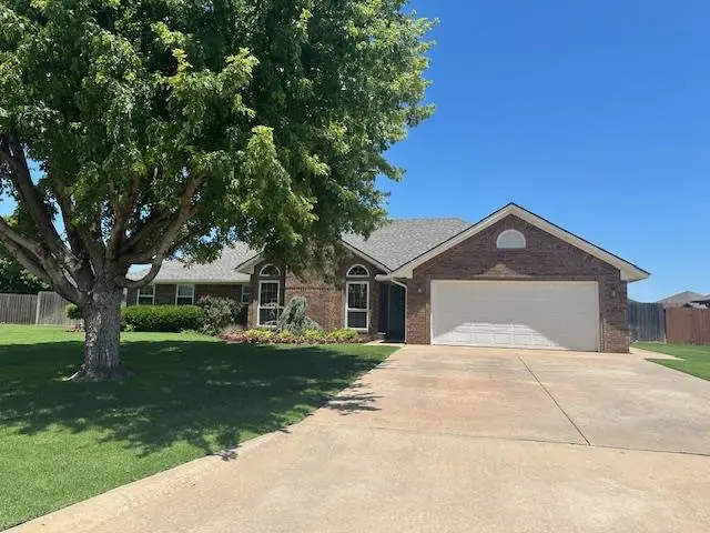 901 N Towne Circle, Altus, OK 73521 - #3