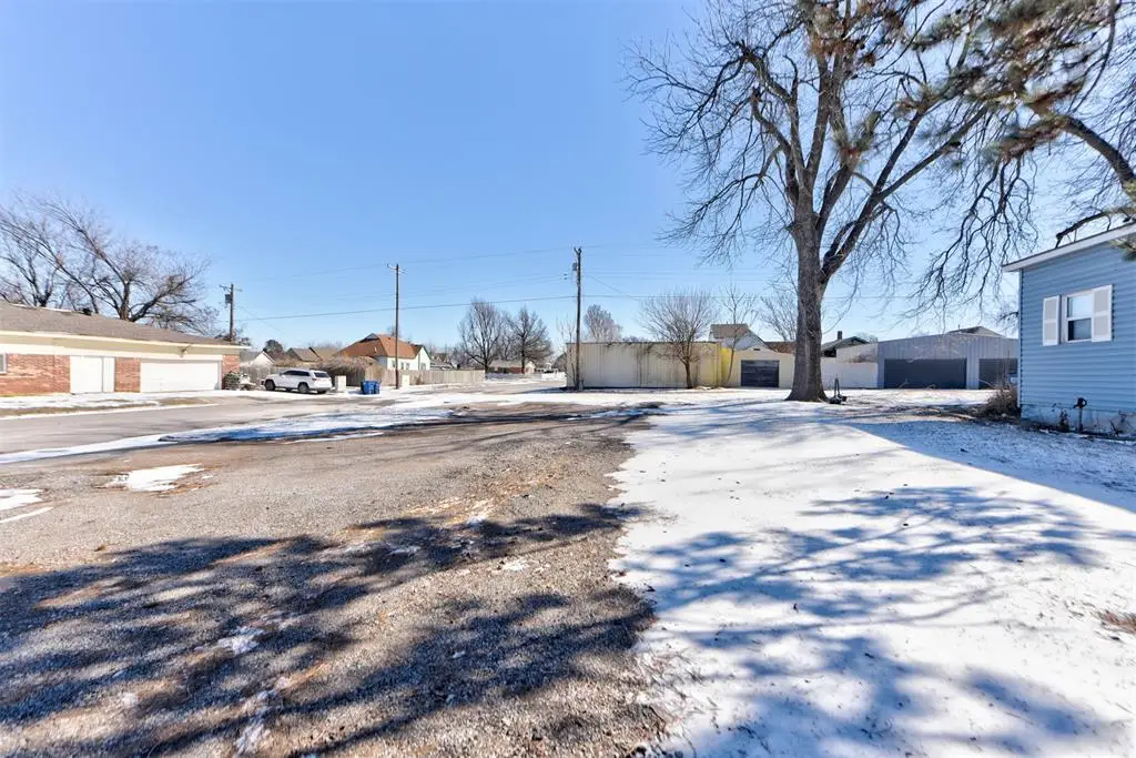 320 N Choctaw Avenue, El Reno, OK 73036 - #1