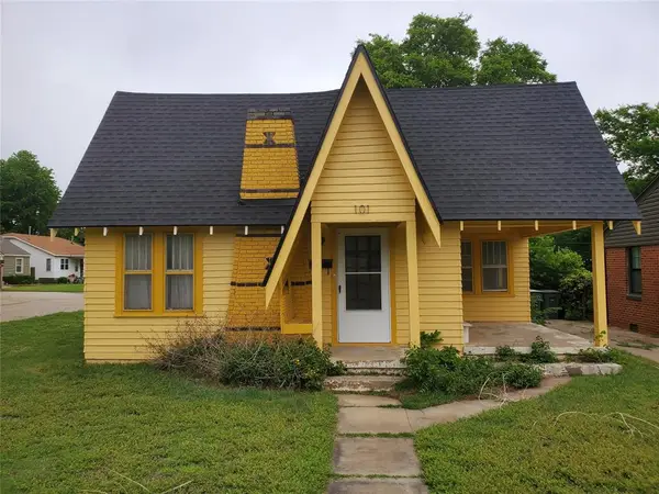 101 E 8th Street, Edmond, OK 73034