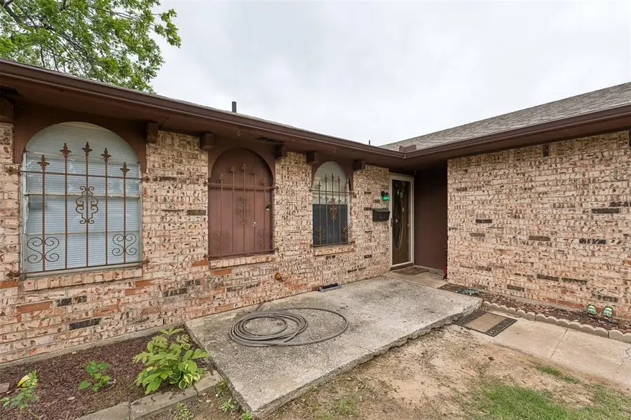1036 Larkspur Road, Moore, OK 73160 - #3
