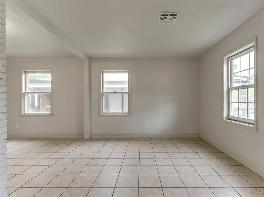 230 E Jacobs Drive, Midwest City, OK 73110 - #3