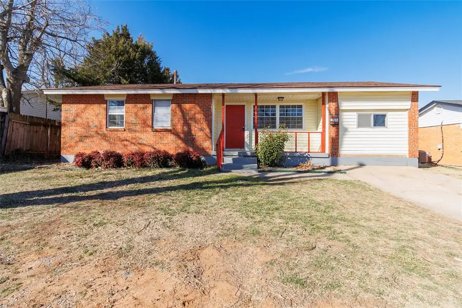 205 Oak Street, Elgin, OK 73538 - #2