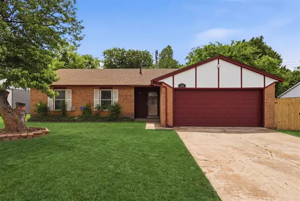 1604 NE 4th Street, Moore, OK 73160