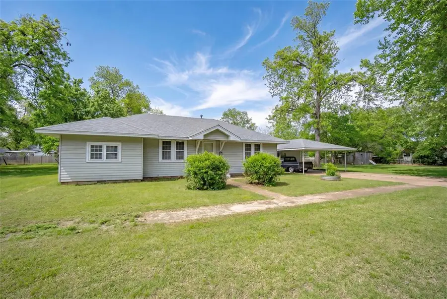 412 S Cherry Street, Pauls Valley, OK 73075 - #3