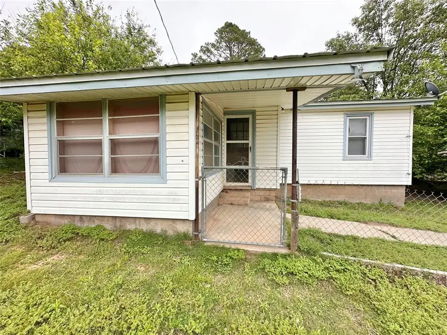 804 S Pottenger Avenue, Shawnee, OK 74801 - #3