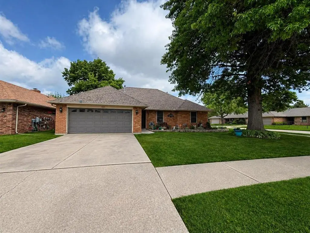 1425 Chimney Hill Road, Yukon, OK 73099 - #1