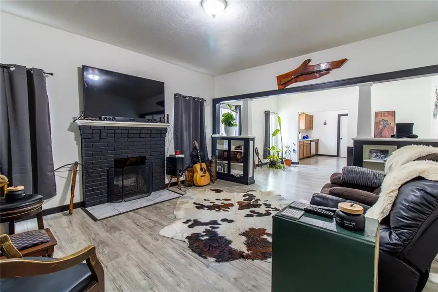 1017 E Main Streets, Shawnee, OK 74801 - #2