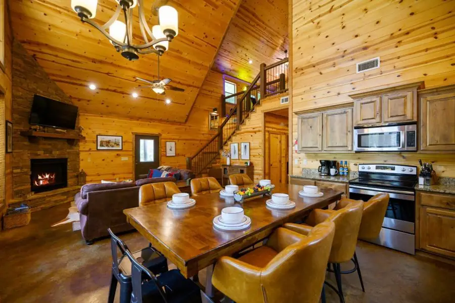 517 Sugar Pine Loop, Broken Bow, OK 74728 - #3