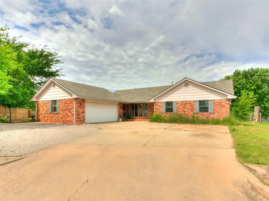 2202 Ashland Court, Norman, OK 73071 - #2