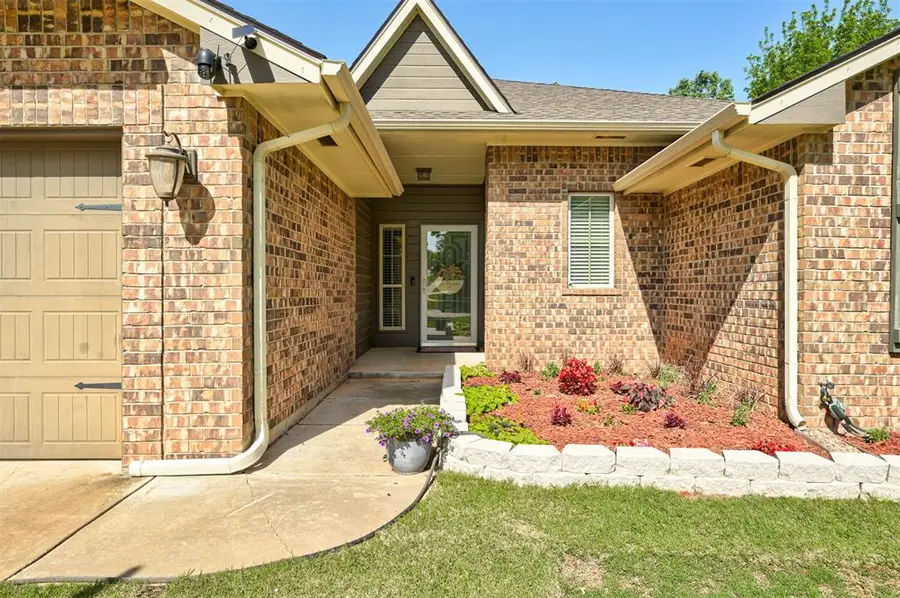 3100 Woodcrest Creek Drive, Norman, OK 73071 - #3