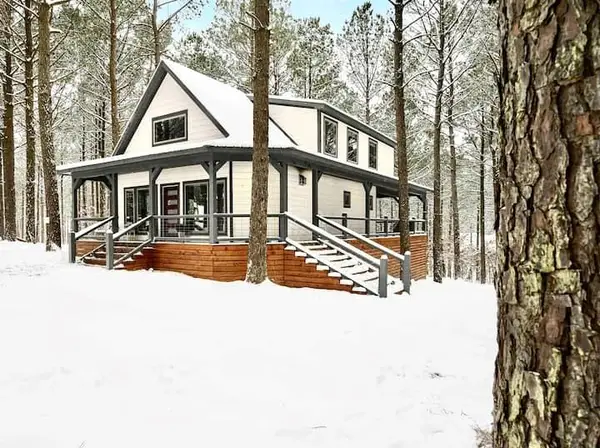 269 Scrub Oak Trail, Broken Bow, OK 74728